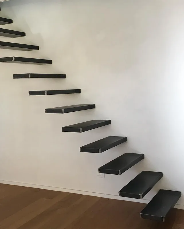 Scala sospesa